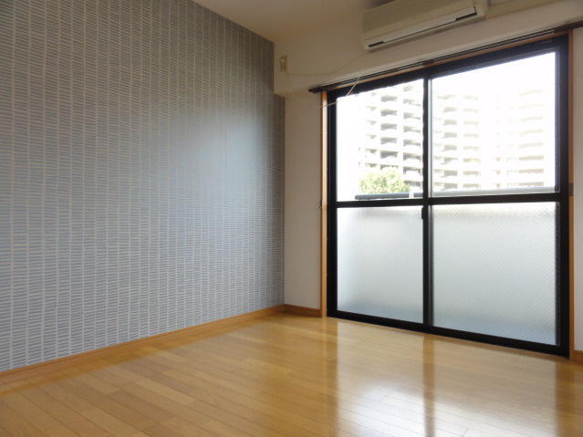 プリメール赤坂の居間・リビング