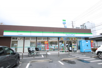 ファミリーマート市川福栄店まで300m