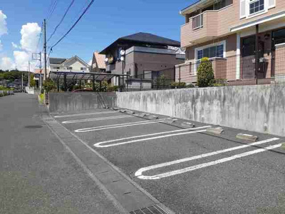 【駐車場】 | ブレッザＡ