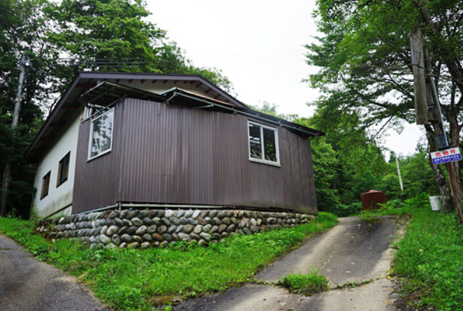 土地　高山市新宮町　900万