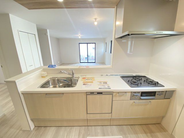 『八王子市新築戸建て』八王子市椚田町1212-15【仲介手数料無料】　４期のキッチン|～仲介手数料無料☆八王子ひなた不動産～八王子市椚田町　新築戸建て