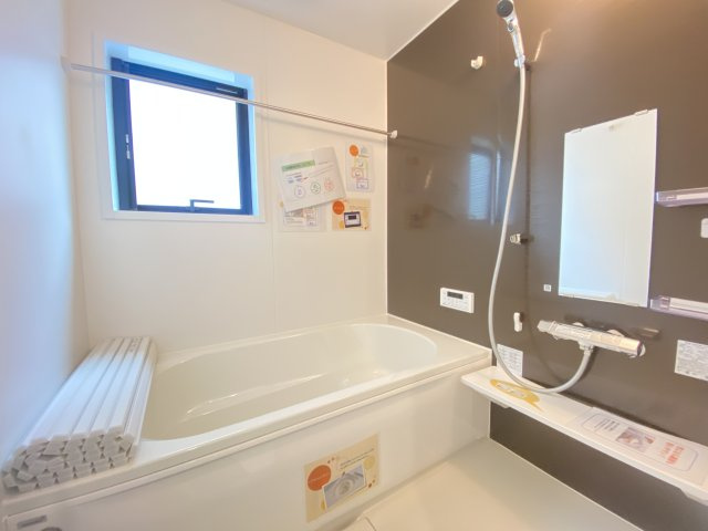 『八王子市新築戸建て』八王子市椚田町1212-15【仲介手数料無料】　４期の浴室|～仲介手数料無料☆八王子ひなた不動産～八王子市椚田町　新築戸建て