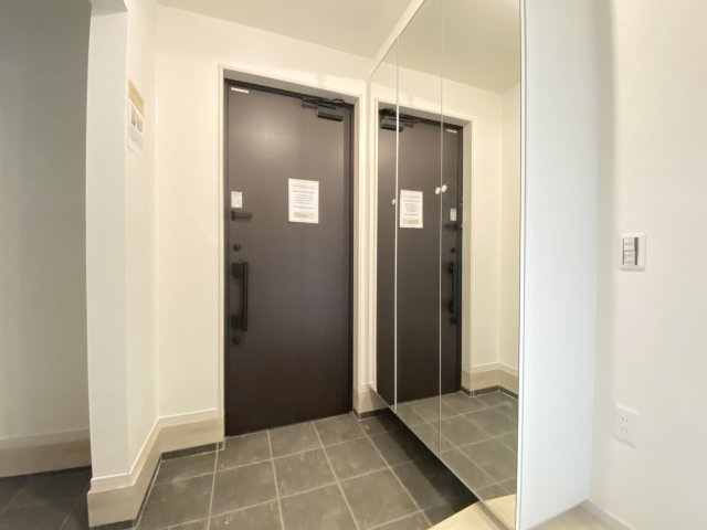 『八王子市新築戸建て』八王子市椚田町1212-15【仲介手数料無料】　４期の玄関|～仲介手数料無料☆八王子ひなた不動産～八王子市椚田町　新築戸建て