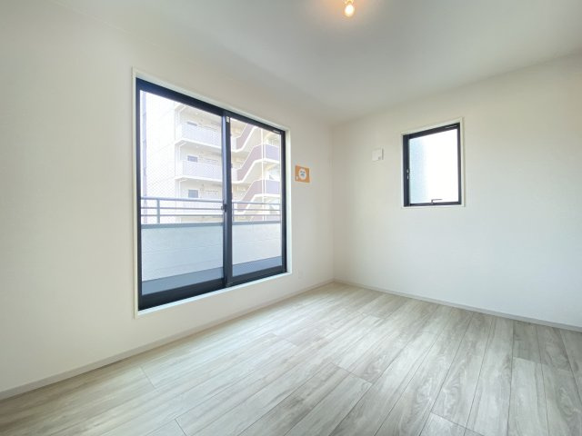 『八王子市新築戸建て』八王子市椚田町1212-15【仲介手数料無料】　４期の洋室|～仲介手数料無料☆八王子ひなた不動産～八王子市椚田町　新築戸建て