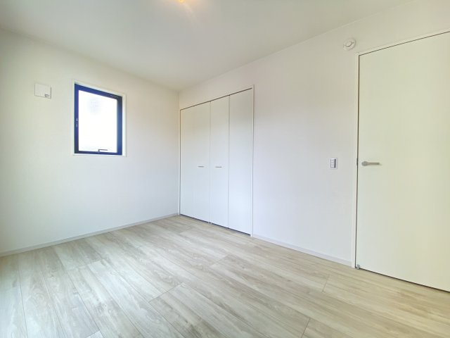 『八王子市新築戸建て』八王子市椚田町1212-15【仲介手数料無料】　４期の洋室|～仲介手数料無料☆八王子ひなた不動産～八王子市椚田町　新築戸建て