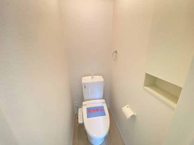 『八王子市新築戸建て』八王子市椚田町1212-15【仲介手数料無料】　４期のトイレ|～仲介手数料無料☆八王子ひなた不動産～八王子市椚田町　新築戸建て