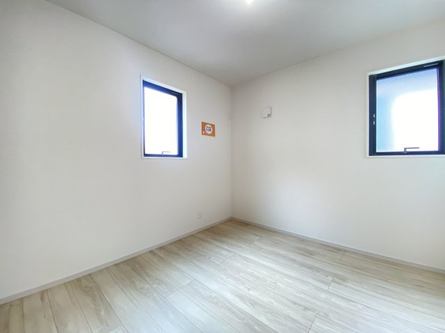 『八王子市新築戸建て』八王子市椚田町1212-15【仲介手数料無料】　４期の洋室|～仲介手数料無料☆八王子ひなた不動産～八王子市椚田町　新築戸建て