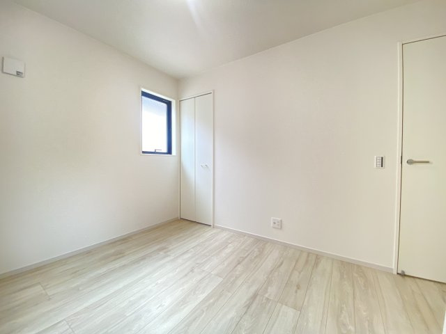 『八王子市新築戸建て』八王子市椚田町1212-15【仲介手数料無料】　４期の洋室|～仲介手数料無料☆八王子ひなた不動産～八王子市椚田町　新築戸建て