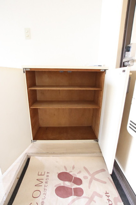 シューズボックス