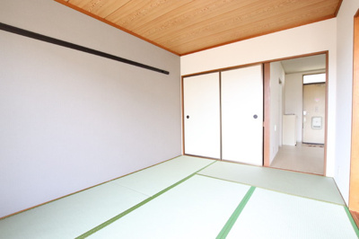 和室　6帖　収納付き