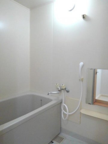 ハートフルスクエアの浴室|落ち着いた空間のお風呂です