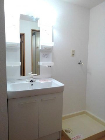 ハートフルスクエアの洗面所|脱衣スペースもあります