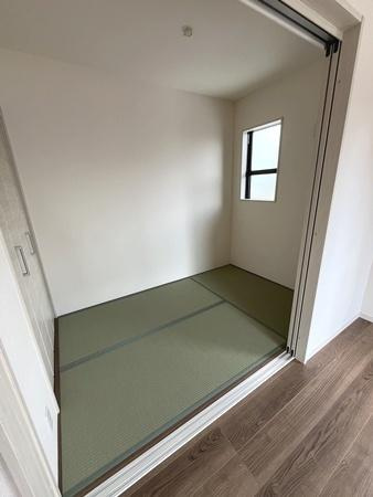 リーブルガーデン萱野 ３号棟 ／新築一戸建の和室|■現地撮影写真■ほっこり落ち着ける和室！