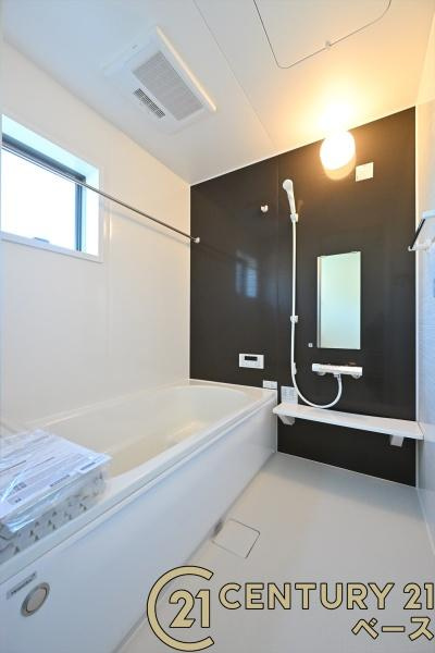 リーブルガーデン田井庄町 １号棟 ／新築一戸建の浴室|■現地撮影写真■ゆったりしたサイズの浴室！足を伸ばしての入浴は疲れも癒してくれます！