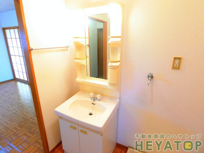 【洗面所】 | サンハイツ白羽根 | 便利な洗面化粧台