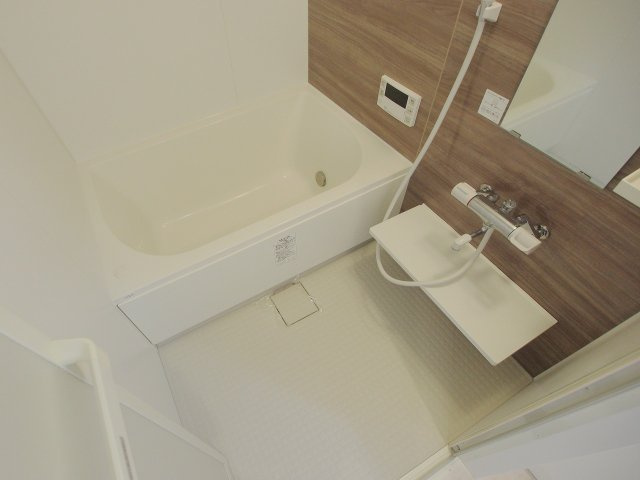 ラ・ロゼドロープ中筋の浴室