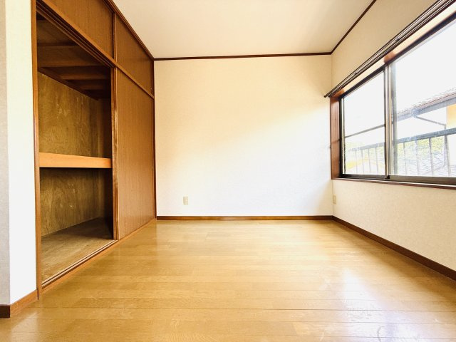 東松山市東平　中古戸建の洋室|2階真ん中
