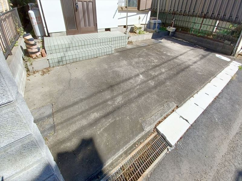 東松山市東平　中古戸建の駐車場