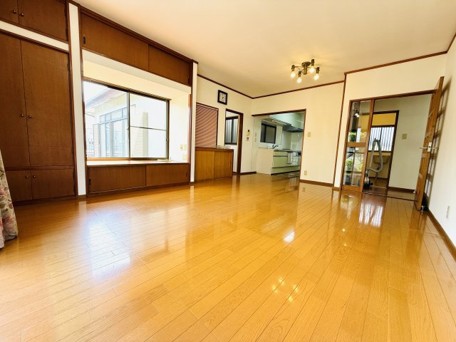 東松山市松山町1丁目　中古戸建の居間・リビング