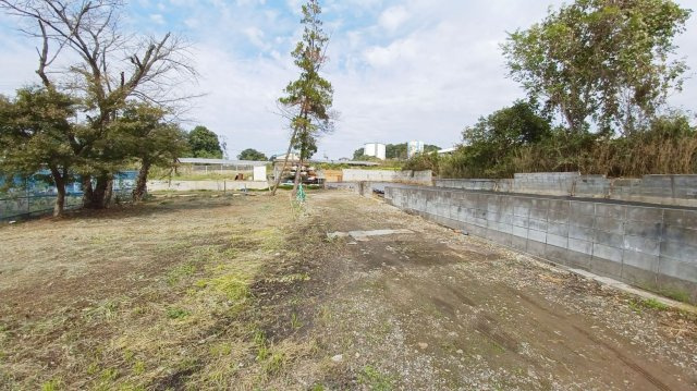 東松山市大谷　土地135坪の外観|西側通路