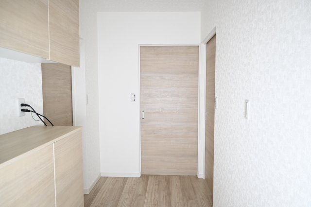 パークタウン五領第6団地7号棟の玄関