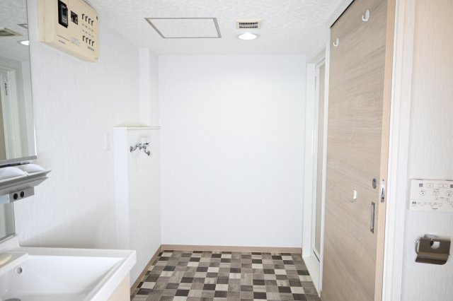 パークタウン五領第6団地7号棟のランドリースペース