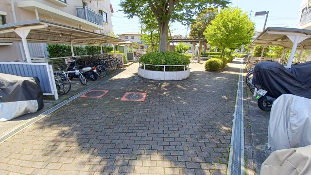 パークタウン五領第6団地7号棟の駐輪場