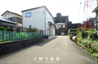 【前面道路含む現地写真】 | 海老名市東柏ケ谷1丁目 新築戸建て 全1棟【仲介手数料無料】