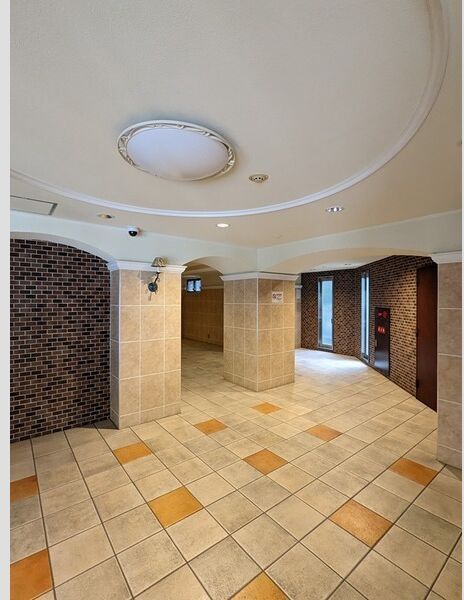 エスリード森ノ宮中央のロビー