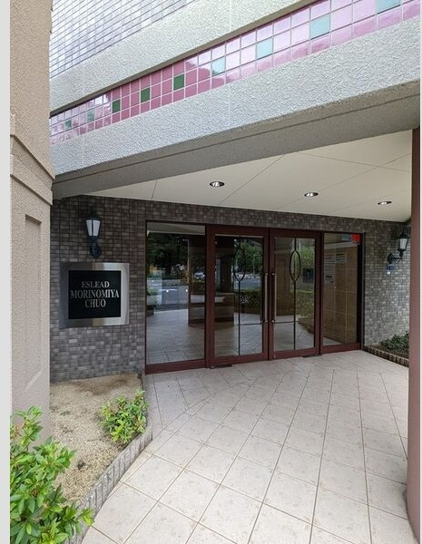 エスリード森ノ宮中央のエントランス