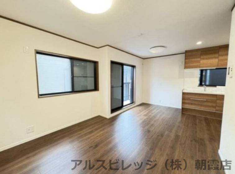 中古/朝霞市幸町一丁目の居間・リビング