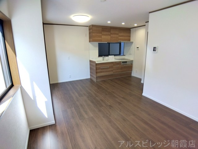 中古/朝霞市幸町一丁目の居間・リビング