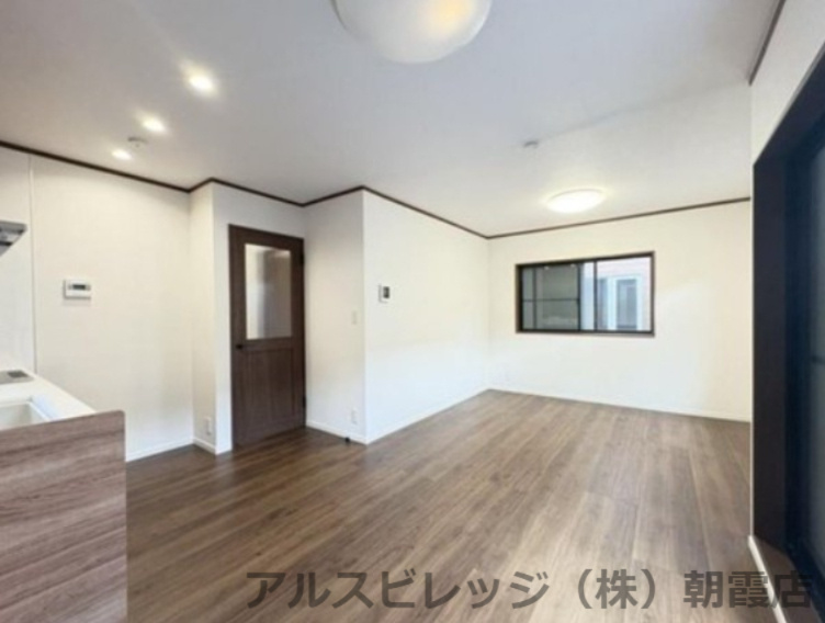 中古/朝霞市幸町一丁目の居間・リビング