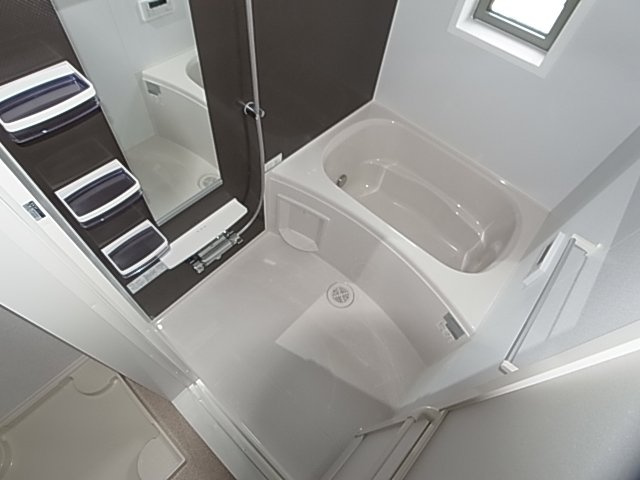 神戸市北区鈴蘭台北町２丁目のアパートの浴室