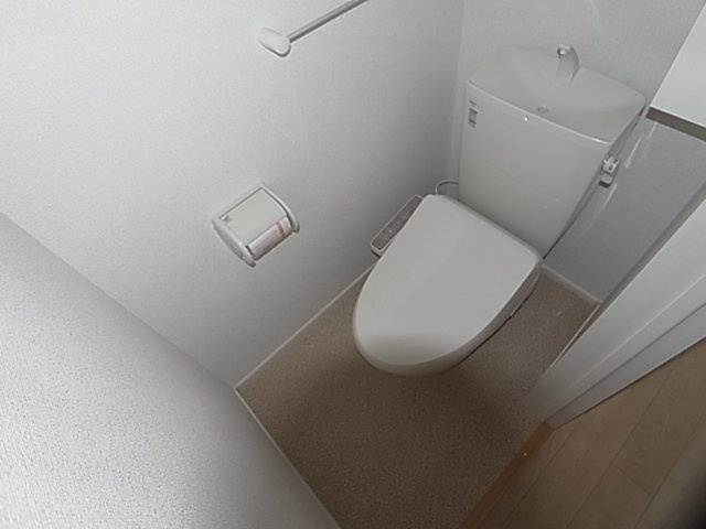 神戸市北区鈴蘭台北町２丁目のアパートのトイレ