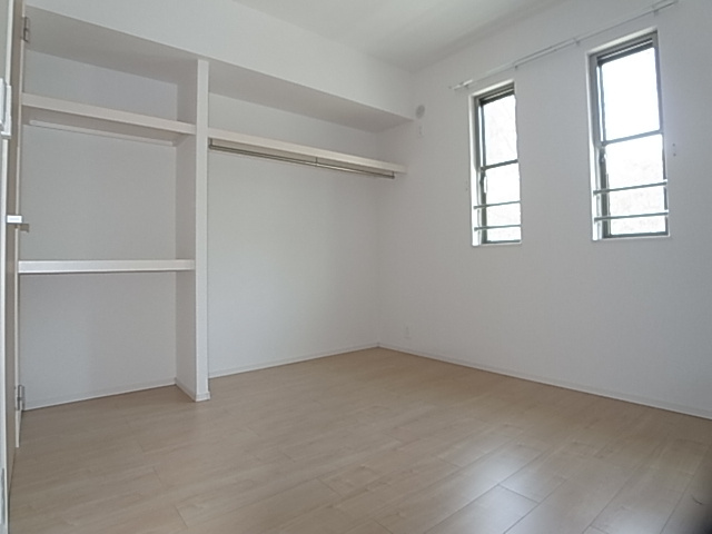 神戸市北区鈴蘭台北町２丁目のアパートの内装|洋室