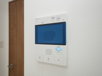 【セキュリティ】 | ゼオン大阪EAST | モニター付きインターフォンです