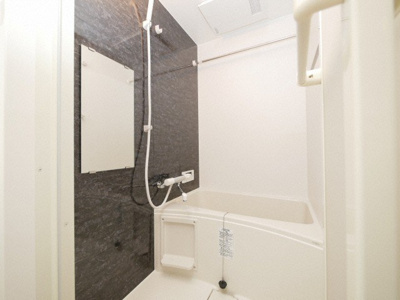 【浴室】 | ゼオン大阪EAST | きれいなお風呂です