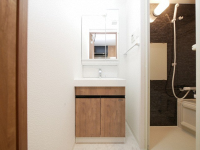 【洗面所】 | ゼオン大阪EAST | 独立洗面台です