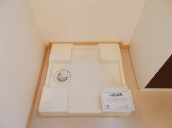 【内装】 | ポーシェガーデン２ | 明るい色調の室内です