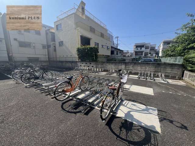 三陽ハイツ都島の駐輪場