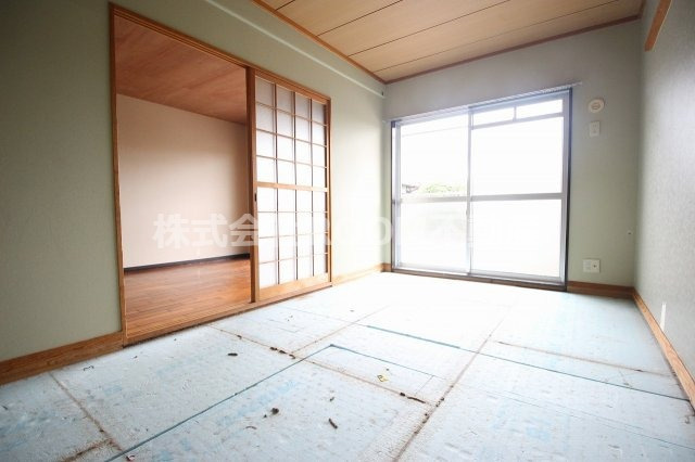 メゾンド都原の和室