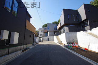【前面道路含む現地写真】