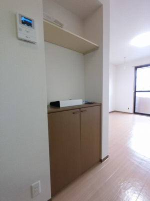 【玄関】 | イノセントワールド　六番館