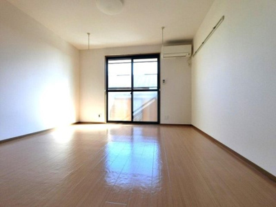 【居間・リビング】 | イノセントワールド　六番館