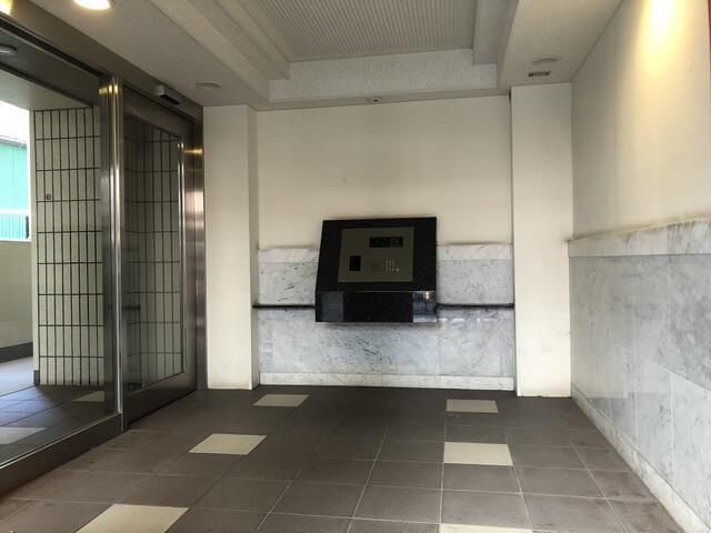 アドバンス明豊のエントランス|エントランス内　非接触型ＩＣカードキー採用