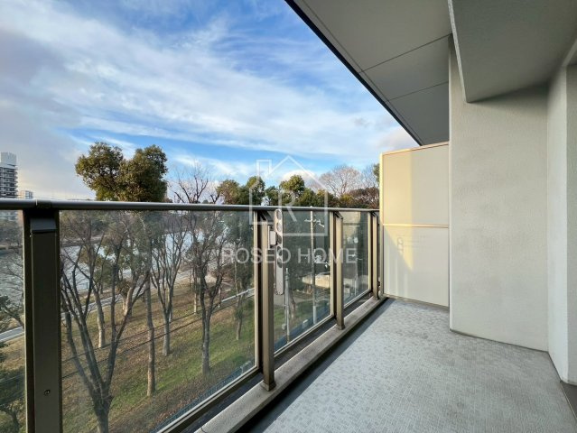 G-FLATのバルコニー