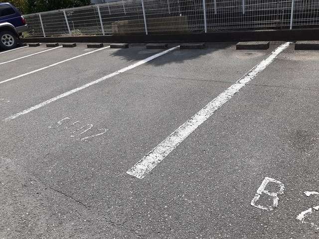 アムラインＢの駐車場