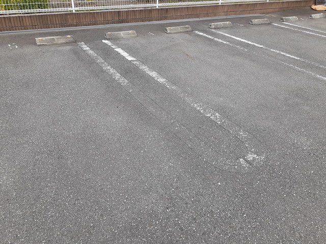 ラ・ペッシェＳの駐車場