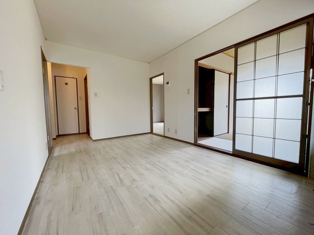 ボナミ田中ハイツの居間・リビング